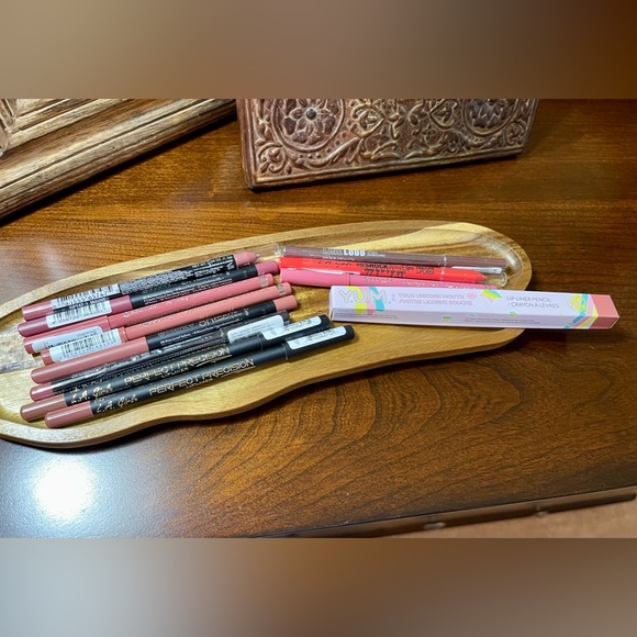 Kimchi Chic Beauty Other - 12pc • Multi Lip Liner Bundle